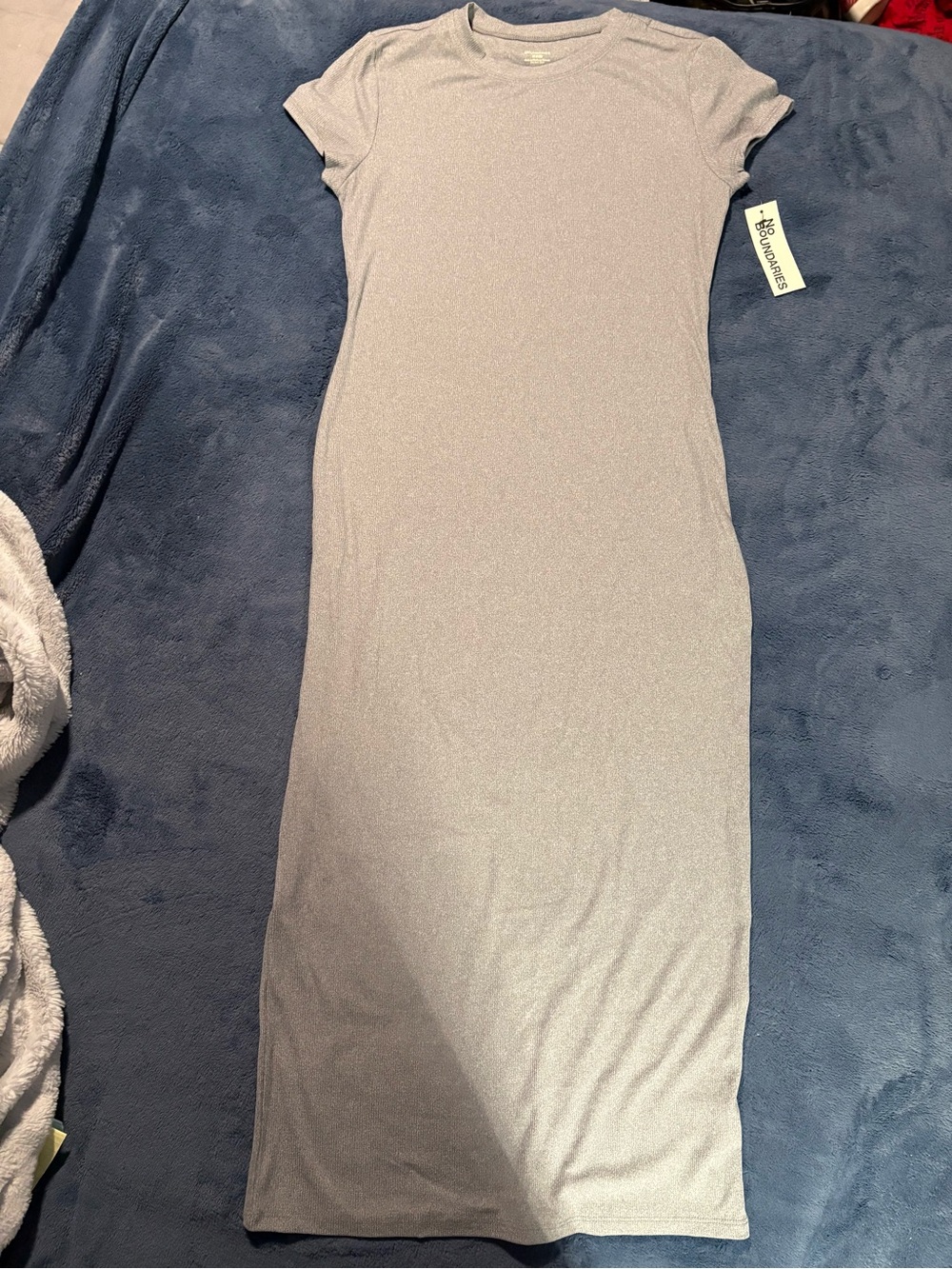 NWT No Boundaries Silver Short-Sleeve Maxi Dress